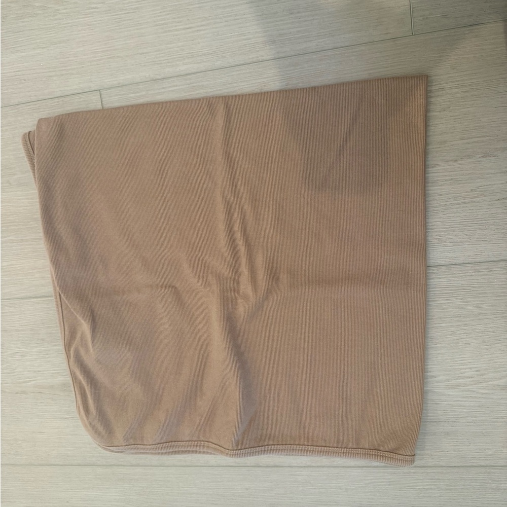 Mushie Brown Ribbed Baby Swaddle